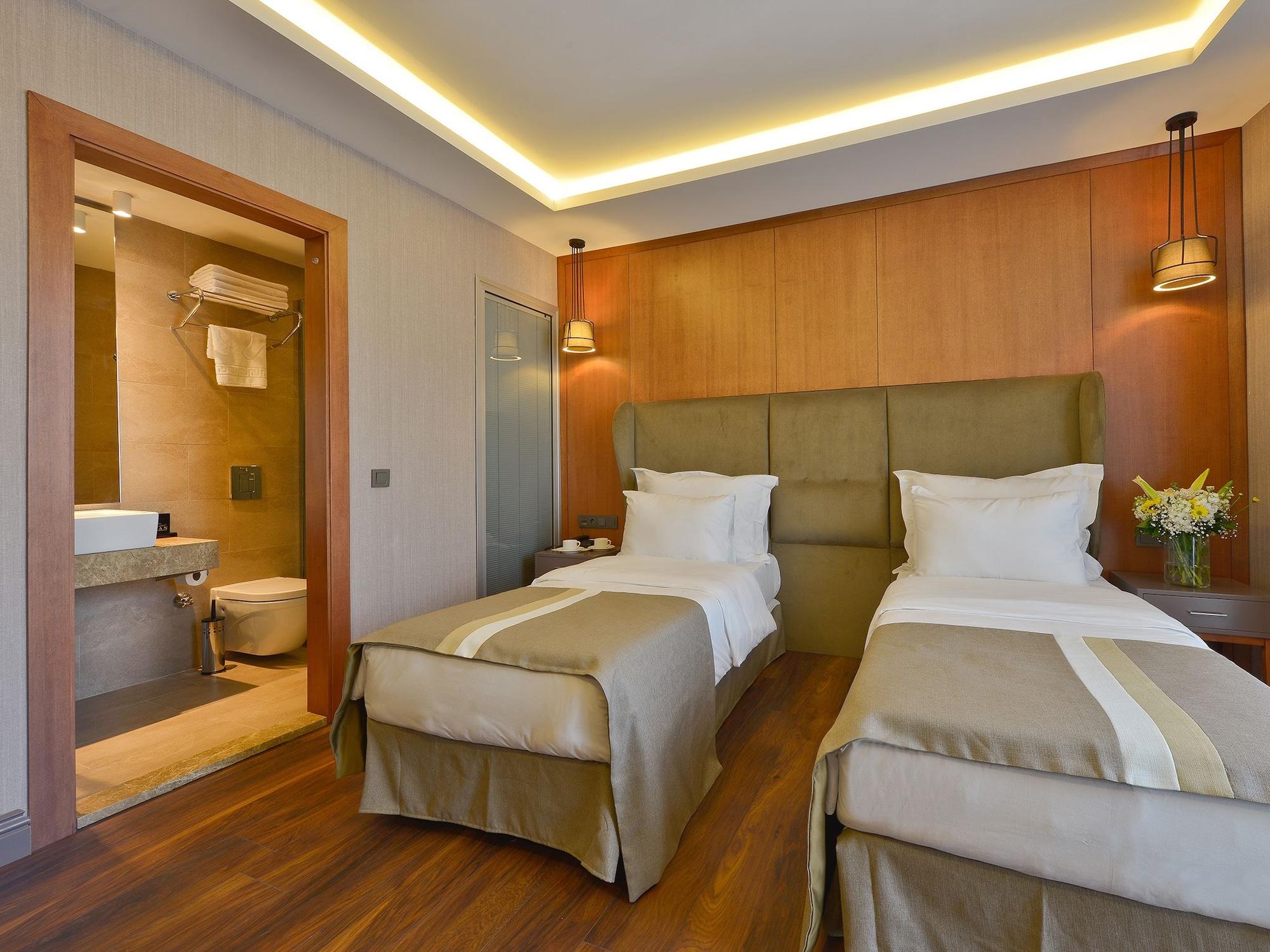 Blueway Hotel City Стамбул Экстерьер фото
